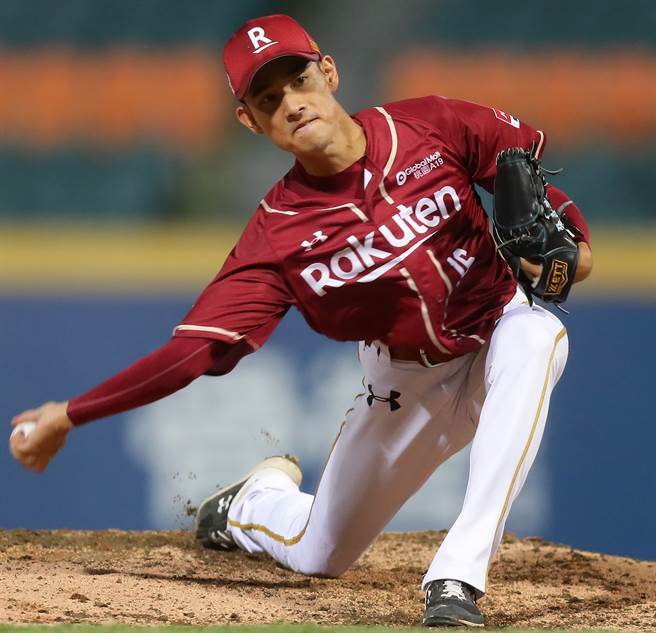 乐天桃猿投手张喜凯。（季志翔摄）