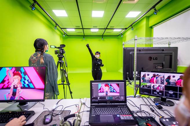 長榮大學成立「虛實跨境媒體中心」，未來將致力於培育數位影視與動畫產業人才。(長榮大學提供／曹婷婷台南傳真)