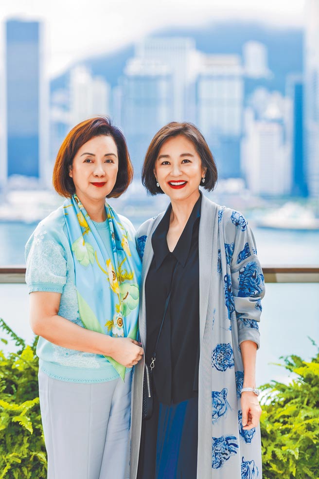 汪玲（左）与林青霞是多年好友。（SWKIT邓永杰摄）