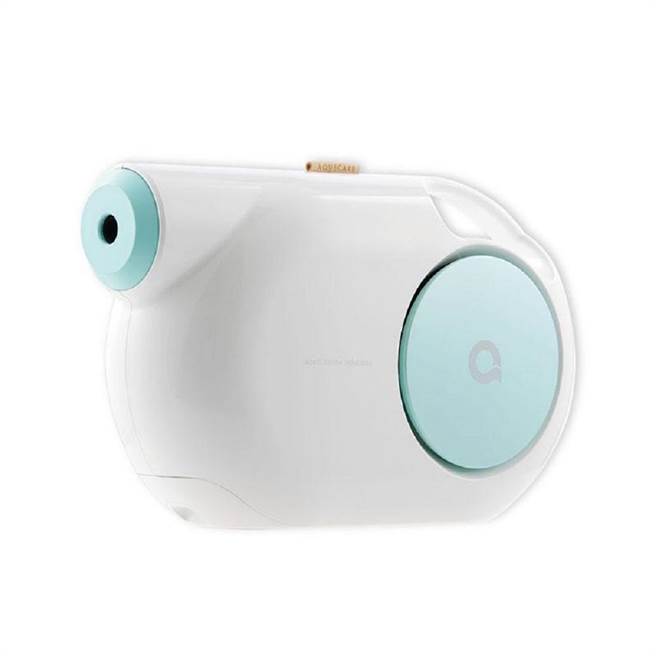 Yahoo奇摩购物中心的AQUECARE T1 宠物环境除臭消毒无线手持灭菌机，1万3200元，活动期间送极效抗菌原液150ml。（Yahoo奇摩购物中心提供）