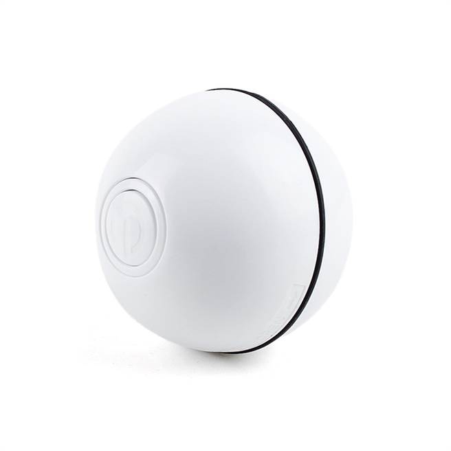 乐天市场上约翰家庭百货的智能自动滚动逗猫球，原价699元，特价359元。（乐天市场提供）