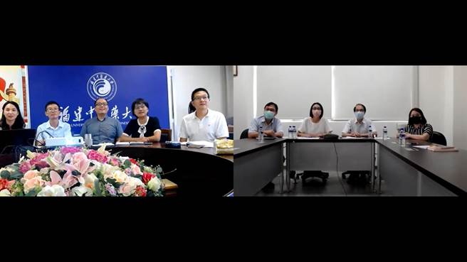 元培（右）代表与福建中医药大学姊妹校代表疫情下仍持续透过视讯会议深化交流。（元培提供／陈育贤新竹传真）