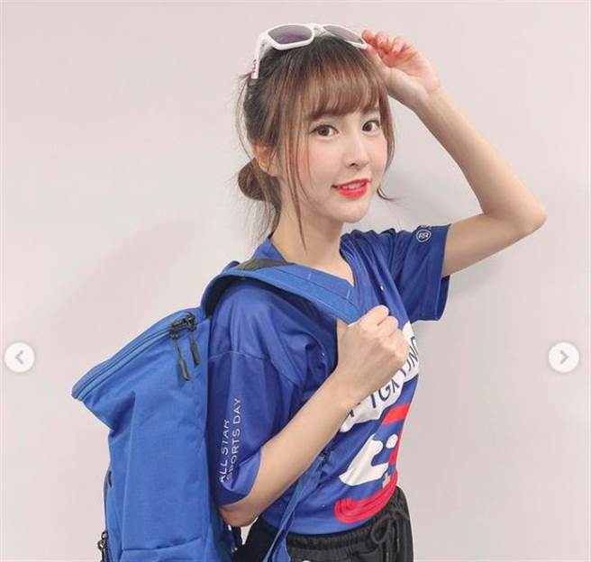 孟洁参加《全明星运动会》被封为最美经理。（图／翻摄自IG）