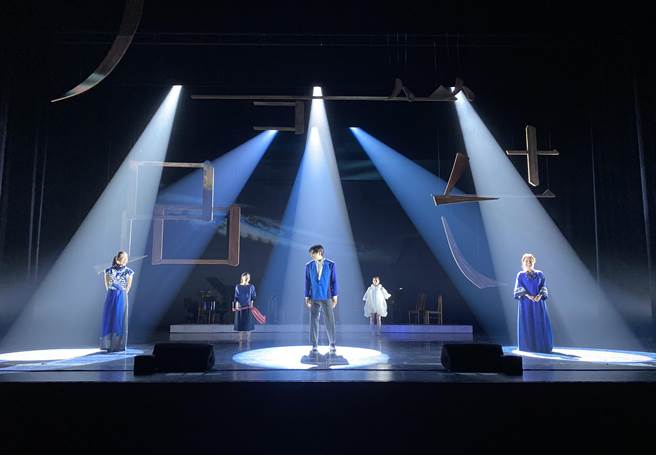 大东文化艺术中心在疫情解封后的首发全座位音乐剧为「纪实音乐剧场-归来去」在1日顺利落幕，获得大眾好评。（陈欣宜提供／洪浩轩高雄传真）