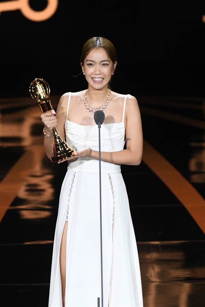 生活风格节目主持人奖大霈。（图／三立提供）