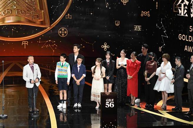 《天桥上的魔术师》夺6奖，成为金钟56大赢家。（三立电视提供）
