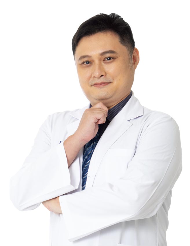 许修诚小檔案◆现任：◎彰化基督教医院皮肤部主任◎彰化基督教医院皮肤外科主任◎中山医学大学讲师◆学经歷：◎美国加州大学Davis校区硕士◎美国加州大学Davis校区医学　中心（UCDMC）皮肤外科研究◎台北长庚医院皮肤科主治医师◎台北长庚医院医学美容中心主治　医师◎卫生署南投医院小儿科主治医师图／彰化基督教医院提供