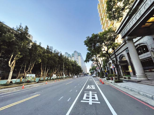 南崁中山路紧邻南崁国小。图／信义房屋提供