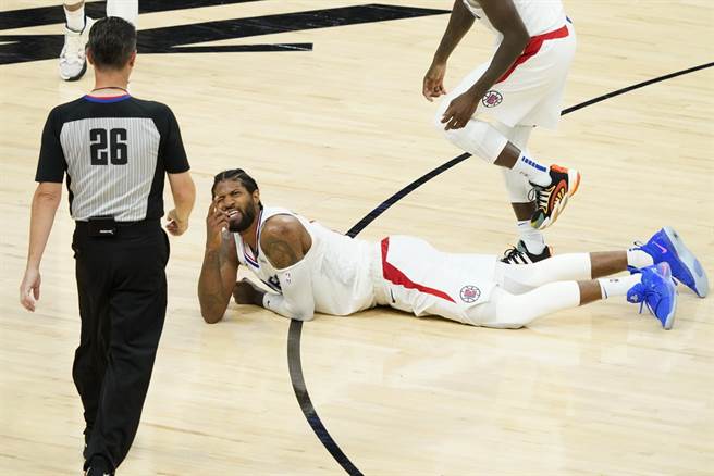 新球季还没开打，保罗乔治已经预告可能轮休了。(美联社资料照)