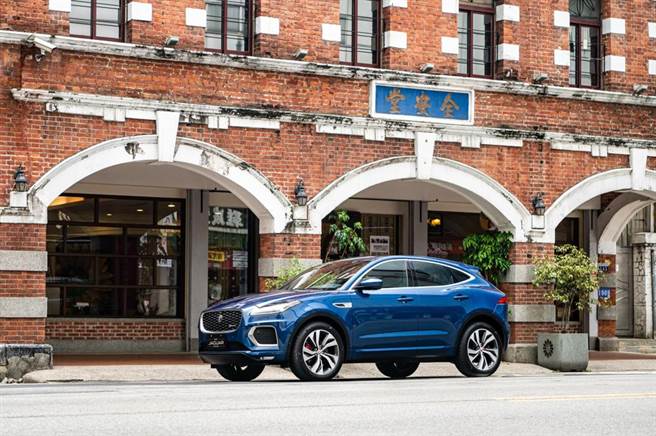 承襲英倫工藝美學 小改款Jaguar E-PACE變得更加酷帥（Jaguar Land Rover Taiwan提供）