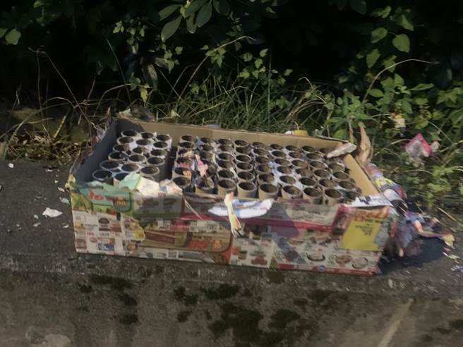 「煙火哥」邱姓男子1日凌晨再度在新店區施放煙火。（警方提供）