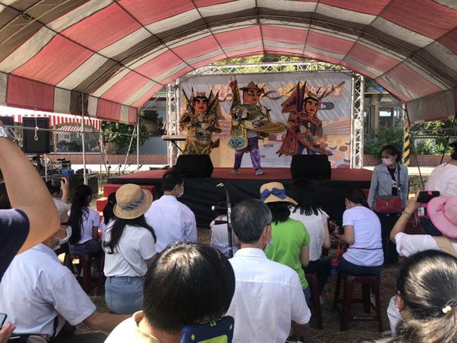 桃园市大溪区康庄休閒农业发展协会举办「漫游大溪青农创艺市集」。(立委赵正宇服务处提供／吕筱蝉桃园传真)