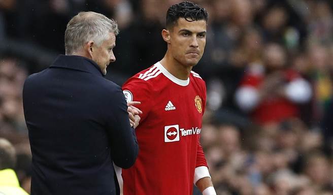 C罗是否又在闹情绪了？(路透社资料照)