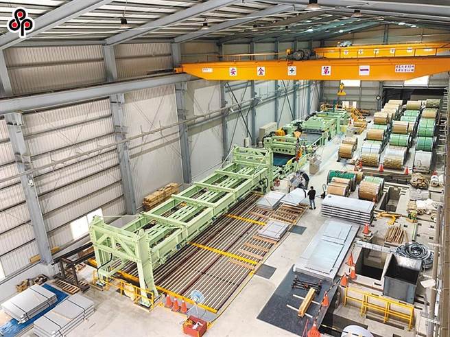 經濟部表示，國際海關六碼貨品共有1萬2287項，歐盟CBAM管制項目有248項，2019年占總貨品別2％，包括水泥、電力、肥料、鋼鐵、鋁五項；受管制產品輸歐金額部分，248項中我國有212項輸歐，金額為245億新台幣，占歐盟總出口3.6％，其中以鋼鐵製品為主。（本報系資料照）