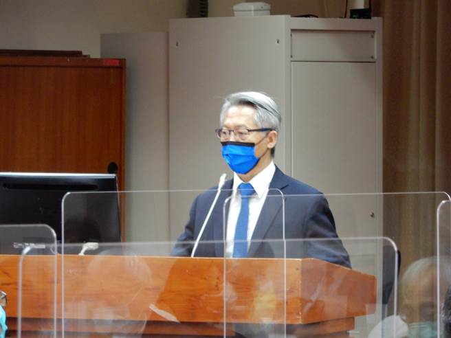 中研院长廖俊智表示，他已完成接种两剂AZ疫苗。（林志成摄）