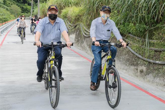 新北市坪林区公所斥资2400万整修清云桥至平堵桥路面及排水改善工程，于今年初开工，今（4日）举办竣工启用典礼。（区公所提供）