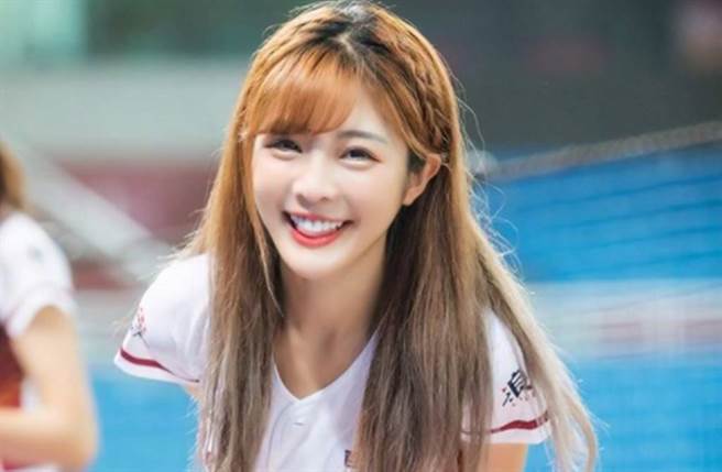 倪暄被封为「台湾最美啦啦队队员」。(图／翻摄自倪暄IG)
