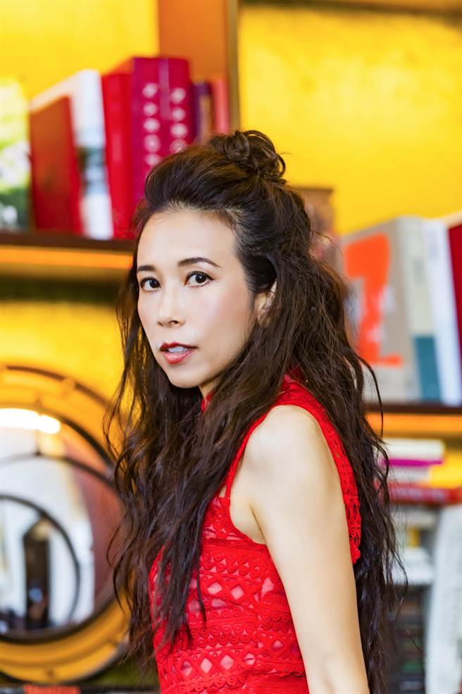 莫文蔚上月底推出廣東專輯《The Voyage》。（莫家寶貝工作室提供）