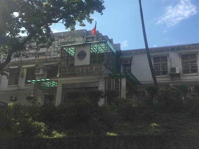 黃姓男子涉嫌於基隆監獄服替代役時，侵占周姓收容人5000元保管金。（翻攝照片／陳彩玲基隆傳真）