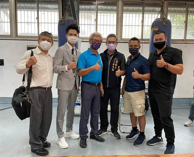 台中市政府运动局长李昱叡欢迎全国拳击好手齐聚台中。（台中市府提供／卢金足台中传真）