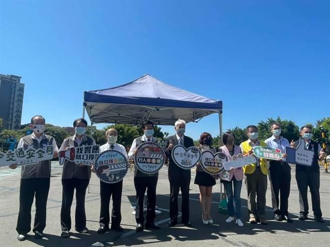 机车驾训班桃市补助2600人上课降低事故发生率。(吕筱蝉摄)