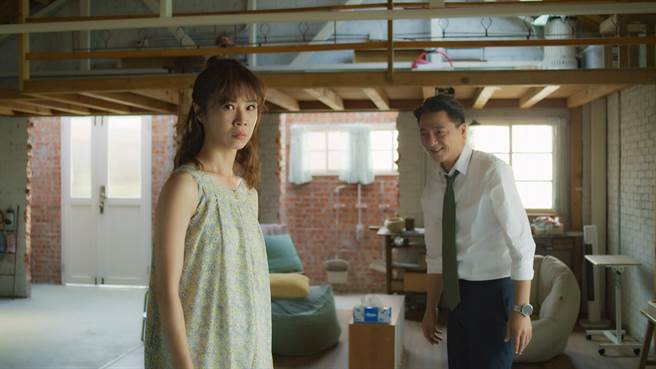 陈嘉玲放完臭屁直视观眾有原因。（华视、CATCHPLAY提供）