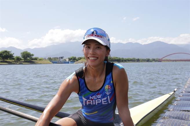 东京奥运划船国手黄义婷在全运会代表地主新北市参赛，此次将在女子单人双桨赛寻求5连霸，并且期许自己能在明年杭州亚运夺金。(全运会提供)