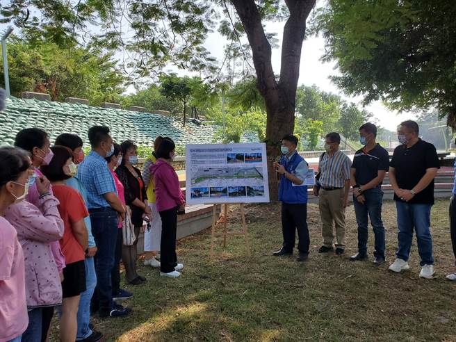 云林县政府推动的「浊水溪亲水文化园区整体改善计画」去年9月开工，目前即将完工，共有六大亮点，云林县长张丽善今（5日）勘查。（周丽兰摄）