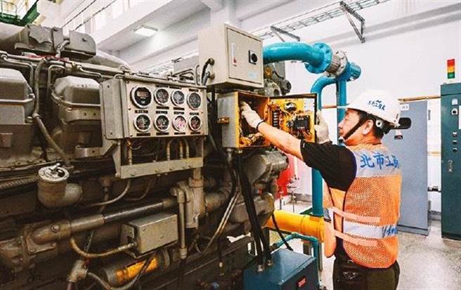 台北市水利處抽水站每年在防汛期前會進行教育訓練，議員陳怡君5日踢爆市府竟上網徵臨演來參與教育訓練。（台北市水利處提供／張立勳台北傳真）