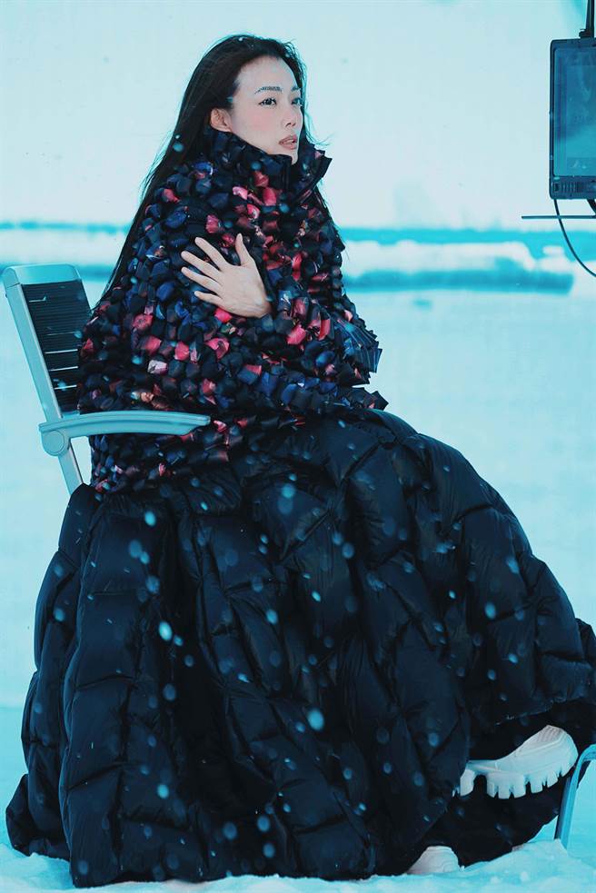 容祖儿推出全新广东作品〈不配〉。（英皇娱乐提供）