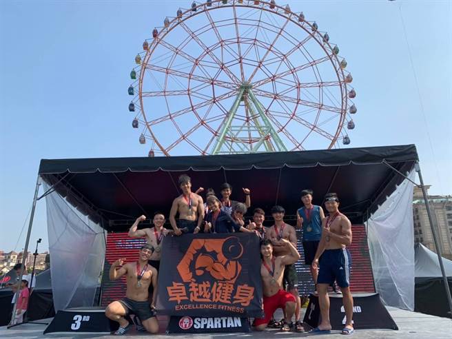 疫情警戒松绑，台东县府及在地旅宿、健身业者等纷纷祭出加码优惠，搭上8日即将上路的振兴5倍券，趁热抢攻商机。（蔡旻妤摄）