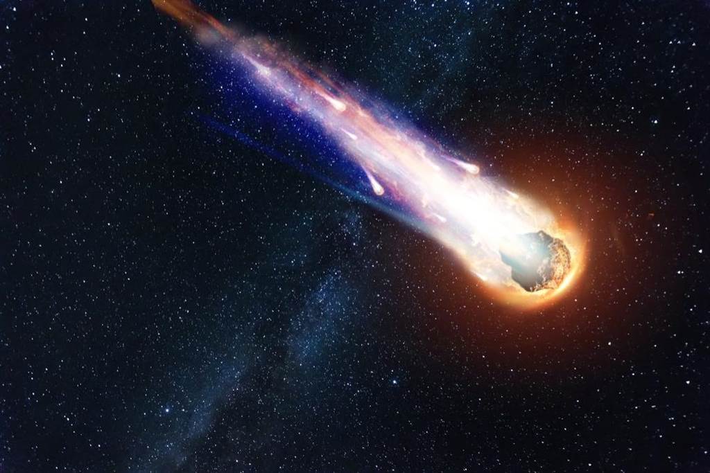 科學家推估，C/2014 UN271彗星最快將於10年後距離太陽最近。（圖／達志影像）