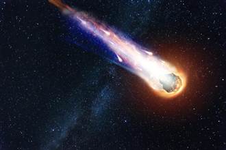 好可怕...「史上最大顆彗星」逼近地球 最快10年就要到了