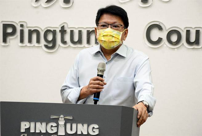 屏东县长潘孟安解释，未在第一时间探视伤者，是因院方建议让对方多休息。(林和生摄)