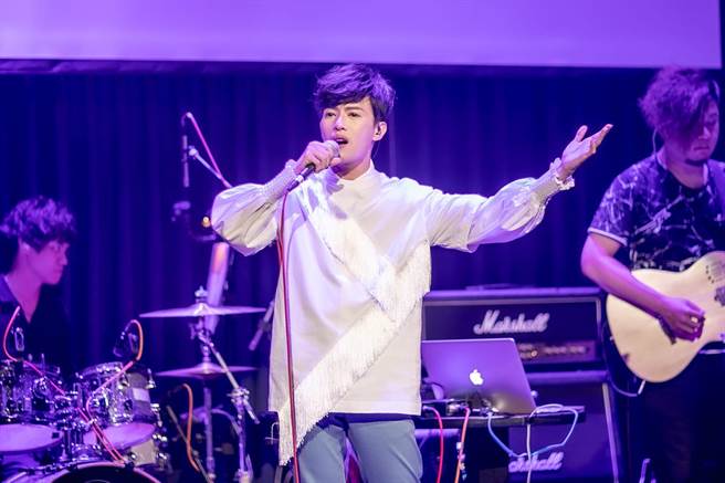 林語菲受疫情影響日前斜槓網購銷售。（摘自林語菲臉書）