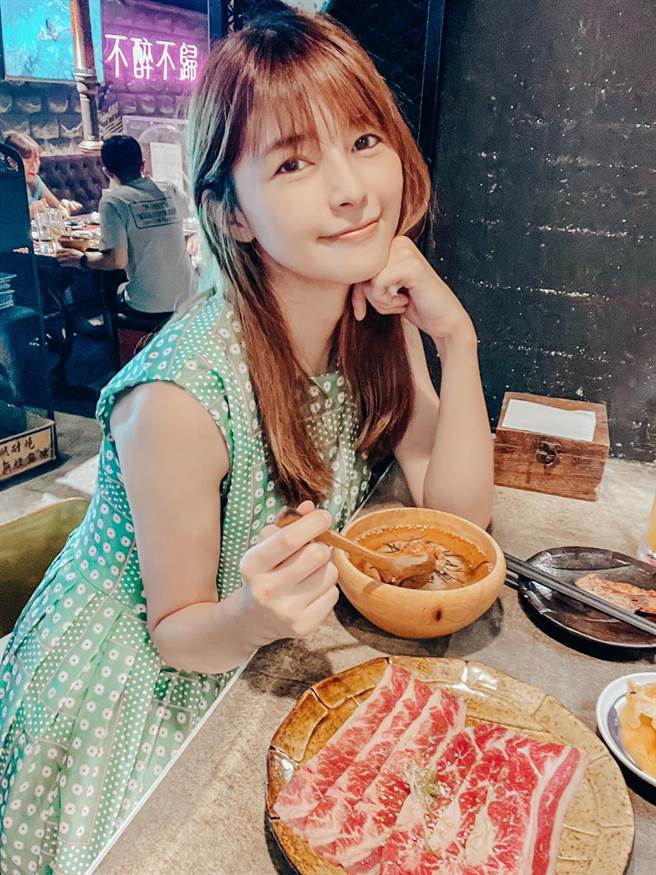 林舒语对味素过敏，不慎误食结果四肢瘫软、呼吸困难。（图／FB@林舒语）