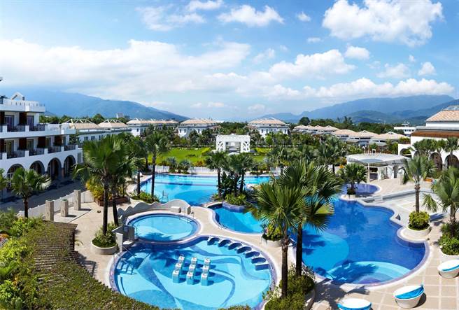 台东池上日晖国际渡假村推出振兴五倍券加码优惠活动。（晖国际渡假村提供）