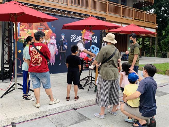 關子嶺溫泉美食節特別加碼在10月9、10、11、16、17日推出「趣味慢騎競賽」。（台南市政府提供／張毓翎台南傳真）