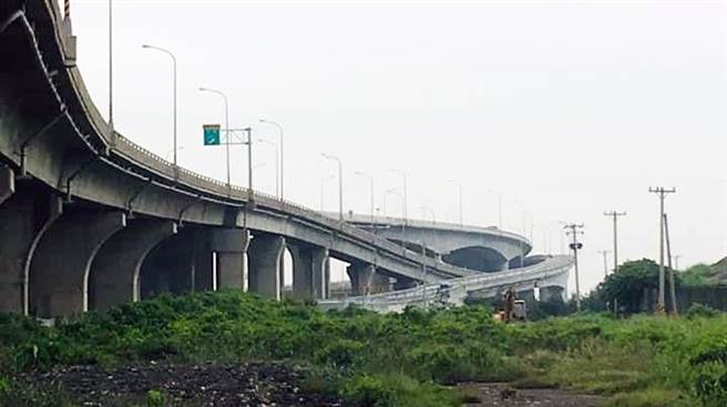 「彰滨工业区鹿安桥衔接西滨快速公路桥下道路工程」盼了5年，预计年底可以完成发包。（彰化县政府提供／吴敏菁彰化传真）