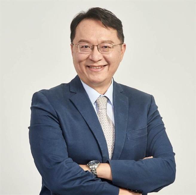 前总统府发言人丁允恭酒驾案获检方侦结不起诉，引发各界关注，台湾民眾党高雄市旗鼓盐服务处主任、律师刘家荣对丁允恭获不起诉处分也有所质疑。（民眾党高雄市党部提供／洪浩轩高雄传真）