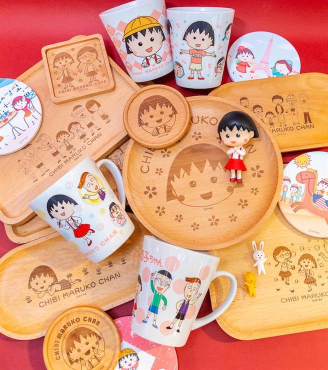 Global Mall新北中和店帶來了期間限定「櫻桃小丸子的環遊世界趣」主題快閃店，將於7日至11月15日登場，現場更有推出了超過30款小丸子全新周邊商品。（信賴互動行銷提供）