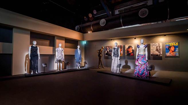本次展览一共分为六个年代，图为拥抱创新的自由时代。（臺北时装周提供）