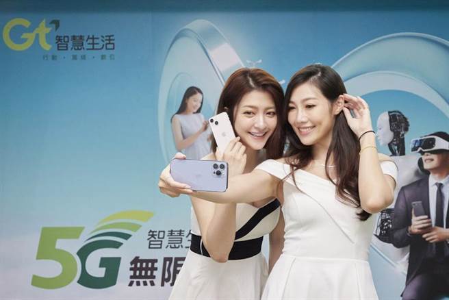 （亚太电信数位门市携手永丰银行推出「iPhone年年换新」。图／亚太电信提供）