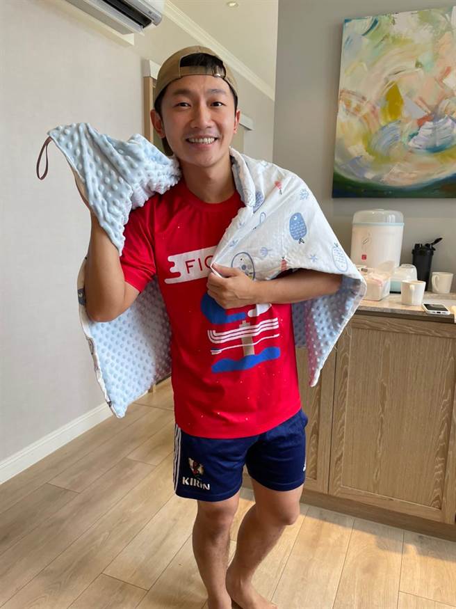 艺人好友蔡昌宪也对阿诺手艺讚誉有加。（艾迪升传播提供）