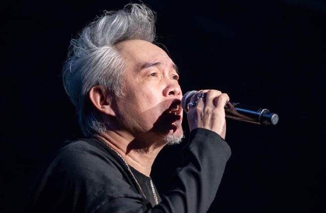 康康因為被連千毅點名欲出手相助，令親友都十分關心他的生活狀況。(取自康康微博)