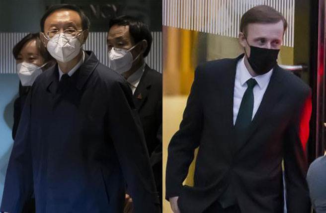 楊潔篪會蘇利文。(楊潔篪左、蘇利文右/合成照美聯)