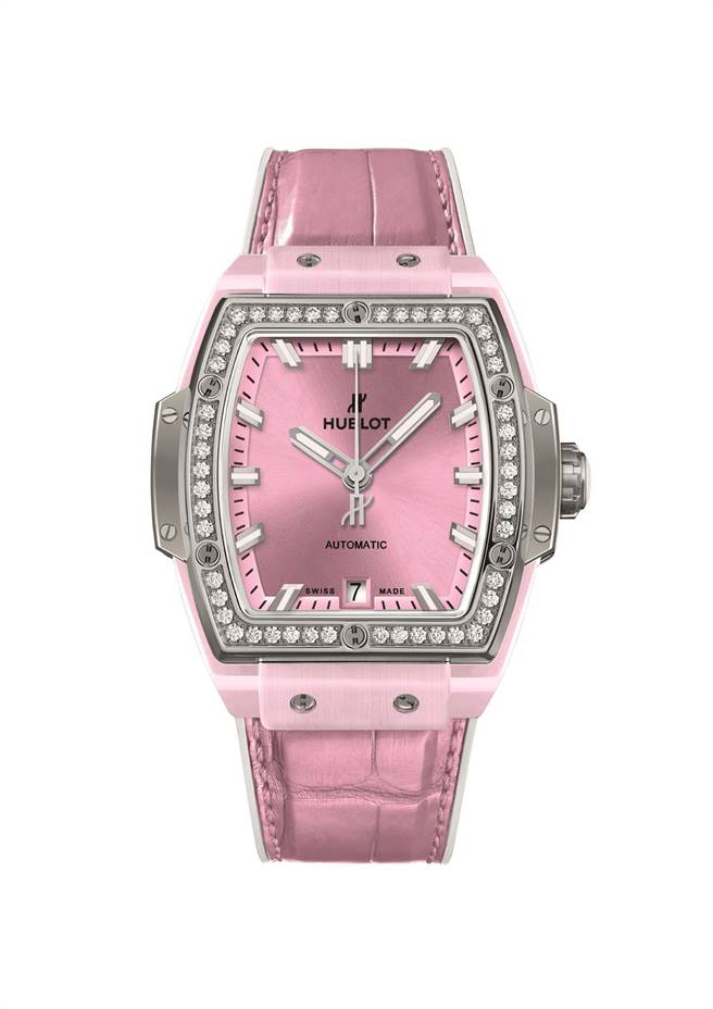 宇舶表Spirit Of Big Bang 钛金属粉红陶瓷镶钻腕表，61万9000元。（HUBLOT提供）