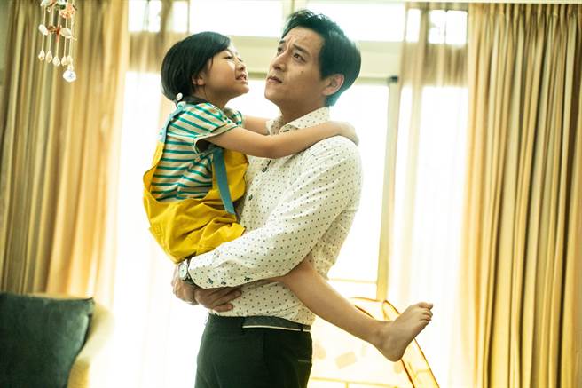 郑人硕父爱大爆发。（甲上提供）