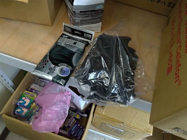 慶豐商貿公司陳姓負責人指示員工分裝口罩，並未符合衛生規定，士林地院依違反藥事法判處徒刑3月，緩刑2年。（圖／本報資料照）