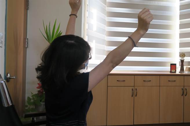 时序已经进入秋天，近来不少民眾因身体过度疲劳到医院求诊，一类是因「秋乏」产生严重疲倦感，另一类就是因打完新冠肺炎疫苗后所产生的疲累感。(彰化医院提供／吴建辉彰化传真)